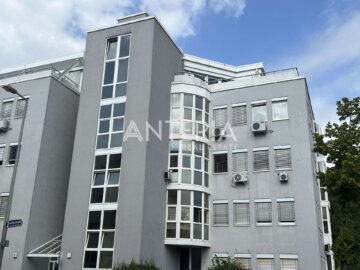 Helle, renovierte Bürofläche in MA-Mallau, 68219 Mannheim, Bürofläche