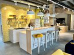 Erstbezug nach Renovierung: Moderne Büros an der Augustaanlage - Auf Wunsch im Industrial Design - Mieterausbaubeispiel Küche/Bar