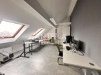 Großzügiges Dachgeschossbüro mit guter Verkehrsanbindung - Innenansicht