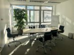 Theo & Luise: Helle, geräumige Büros mit flexiblen Raumaufteilungsmöglichkeiten - Meeting
