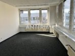 Helle, großzügige Büroflächen in verkehrsgünstiger & ruhiger Lage - Büro 2.OG
